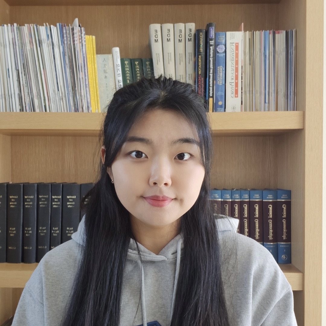 Minji Kim (Undergraduate student)